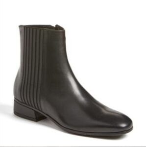 🆕️ Aquatalia Luna Leather Zip Up Chelsea Boots in Black